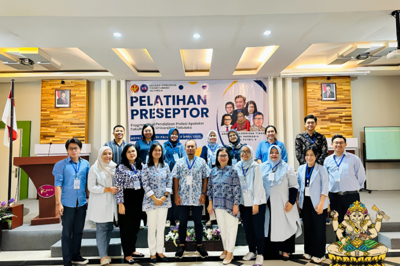 Peran Pelatihan dan Workshop dalam Membangun Soft Skill Apoteker: 5 Strategi untuk Menjadi Profesional yang Unggul